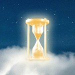 A glowing gold hourglass.